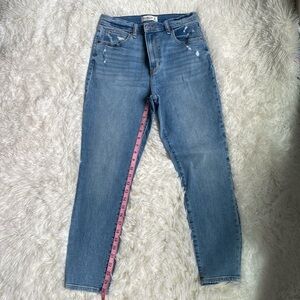 Abercrombie and Fitch the super shiny ankle high-rise. Size 10.
